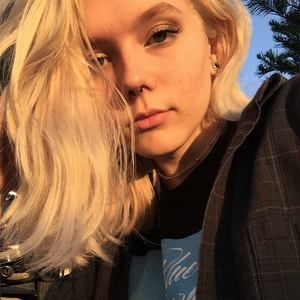 Meet your Posher, Fallon